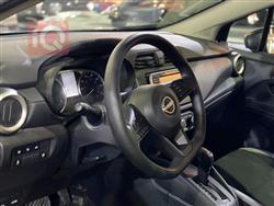 نيسان فيرسا